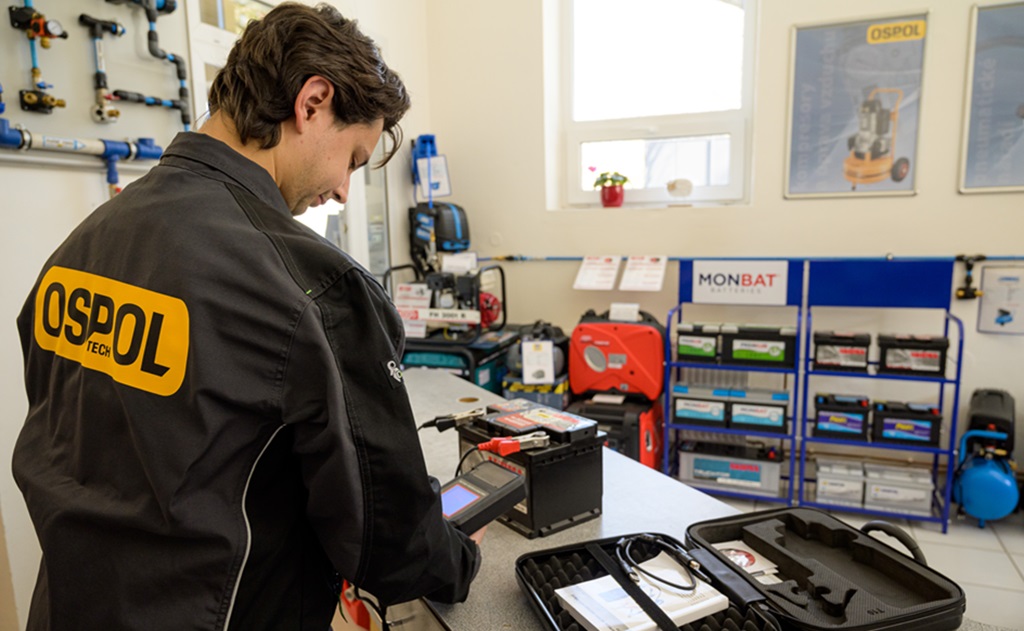 Servis, nabíjení, údržba autobaterií, moto baterií Ostrava